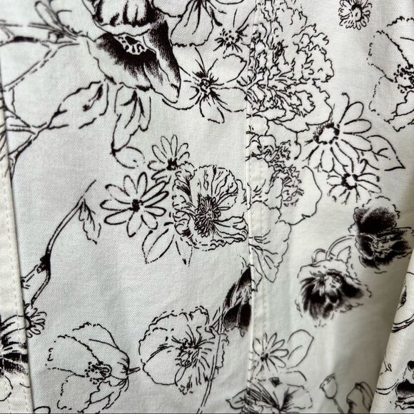 Northern Reflections Floral Denim Jacket Size Large - Picture 3 of 6